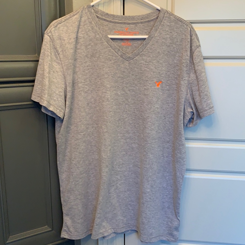 American eagle gray v neck